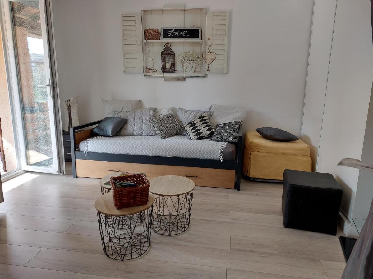 Home Tranquille Dans La Cite Du Mimosa - 2 Etoiles - Axelle Loc'Appart Mandelieu Εξωτερικό φωτογραφία