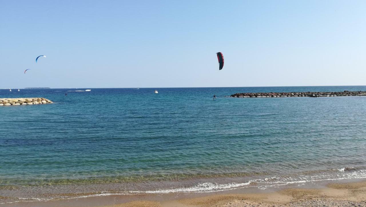 Home Tranquille Dans La Cite Du Mimosa - 2 Etoiles - Axelle Loc'Appart Mandelieu Εξωτερικό φωτογραφία